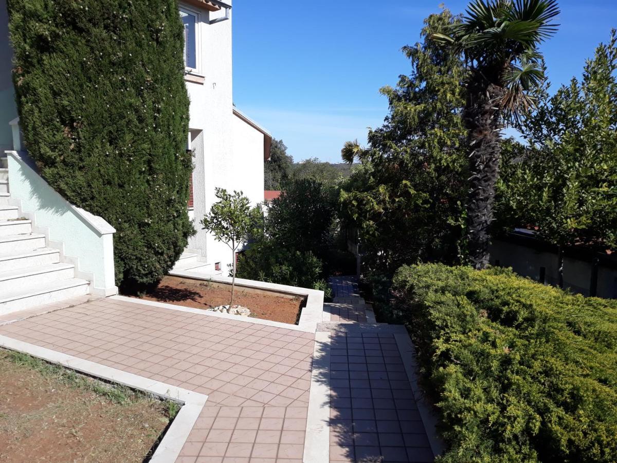 Ljudmila Doo Appartement Banjole Buitenkant foto