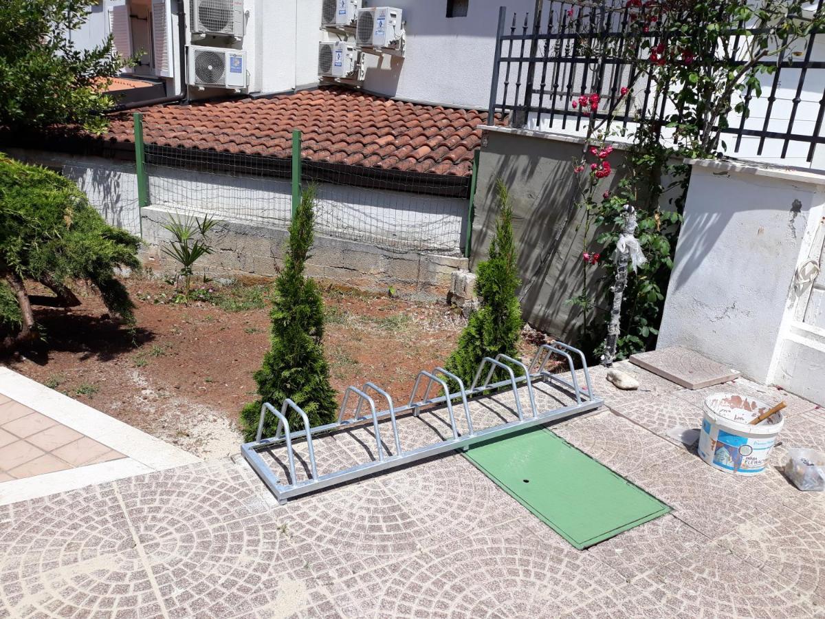 Ljudmila Doo Appartement Banjole Buitenkant foto