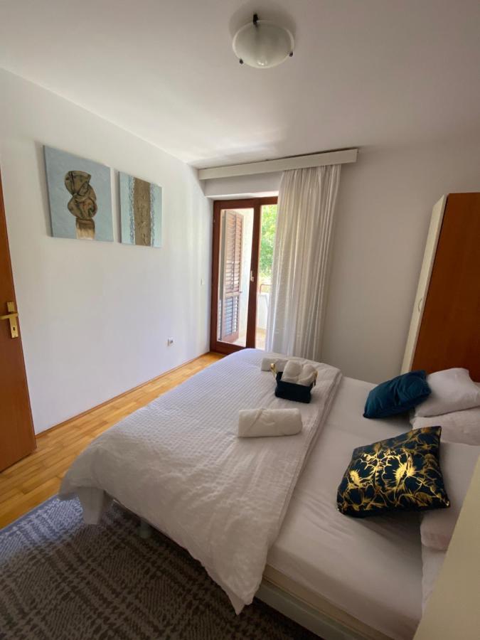 Ljudmila Doo Appartement Banjole Buitenkant foto